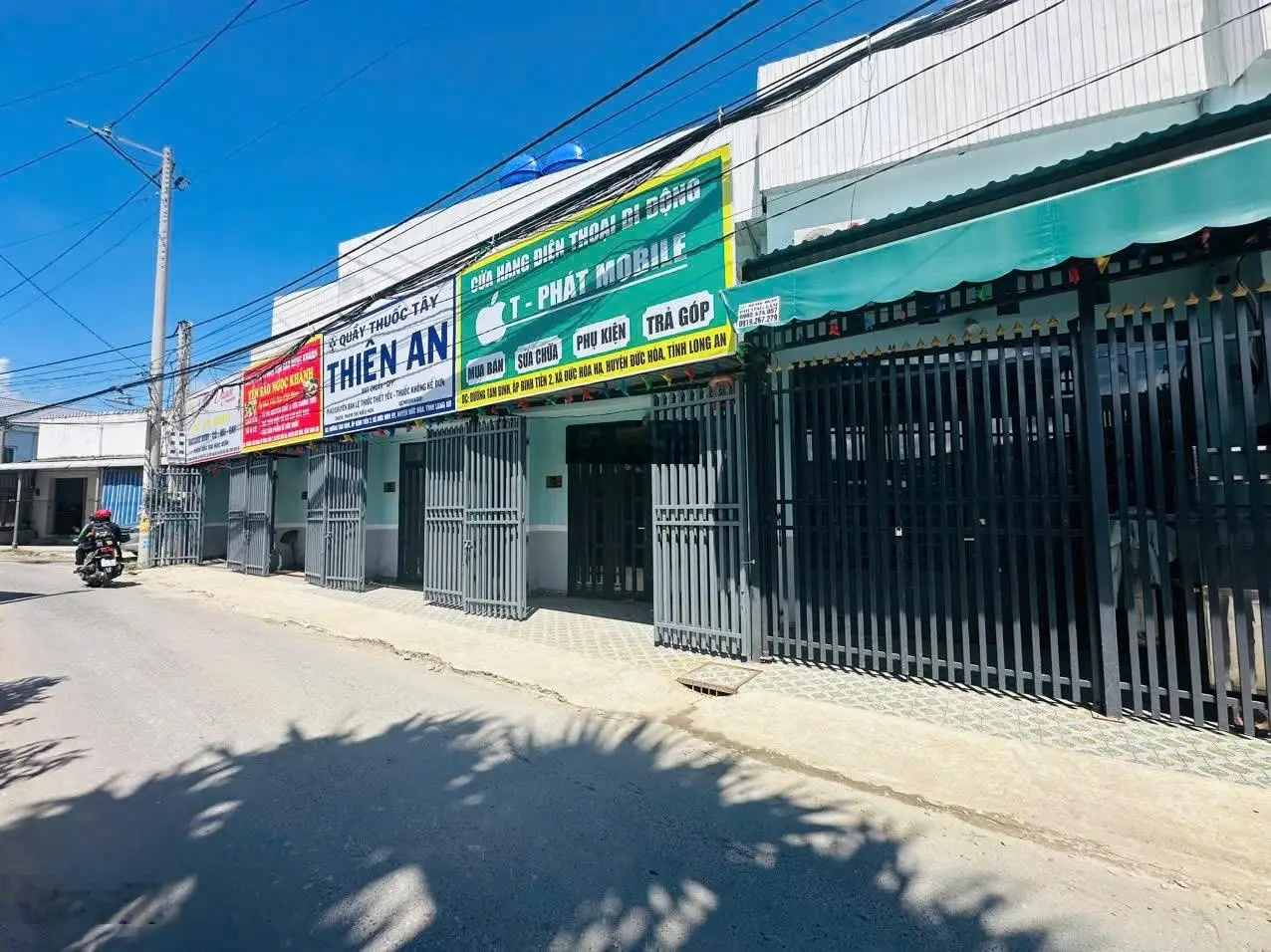 Chính chủ ngộp bank cần bán gấp nhà lầu mt nhựa tám bình, ngay chợ đồn cây dương tt đức hoà long an