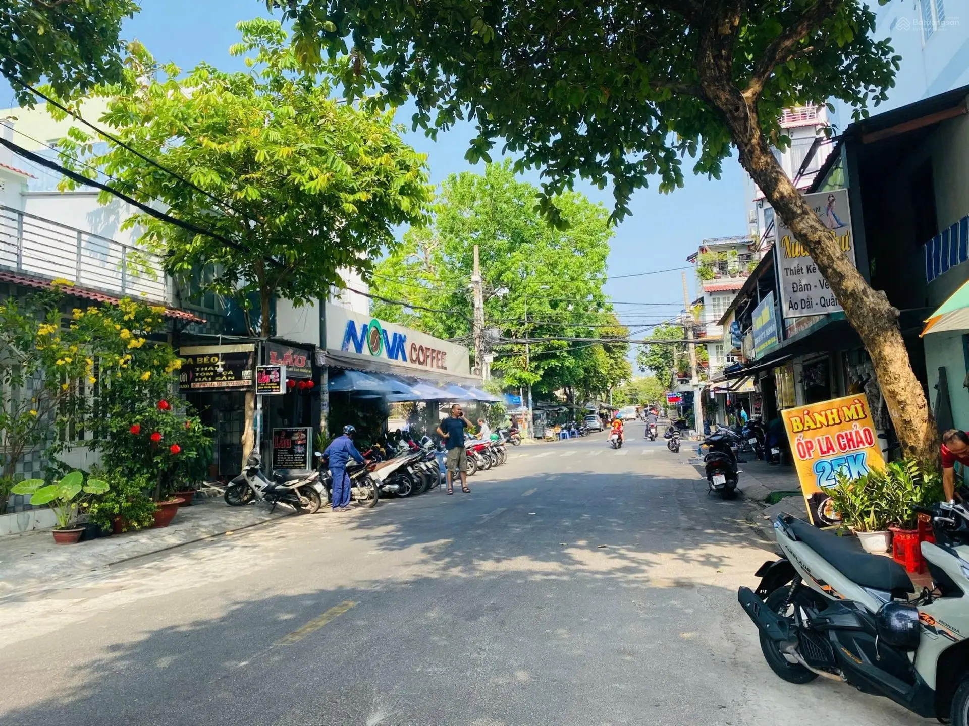 Nhà VIP 1 trệt 2 lầu, dt 4.5 x 21m, tại Tân Sơn Nhì, P Tân Sơn Nhì Khu Nội Bộ dân trí cao