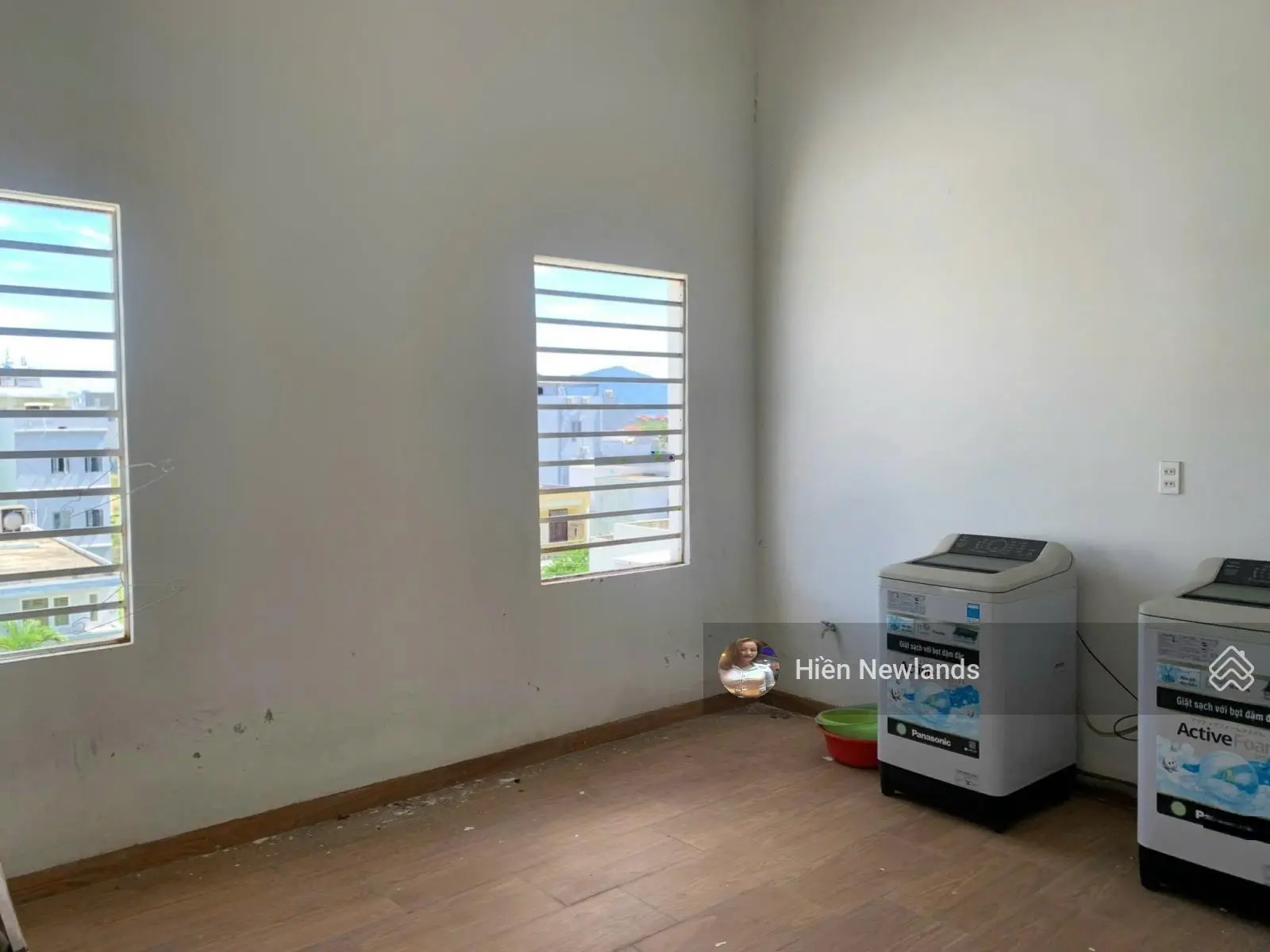 Bán toà nhà 4 tầng 9P dòng tiền 27 tr/th mặt tiền đường 30m Nguyễn Văn Nguyễn, khu biển Sơn Thuỷ