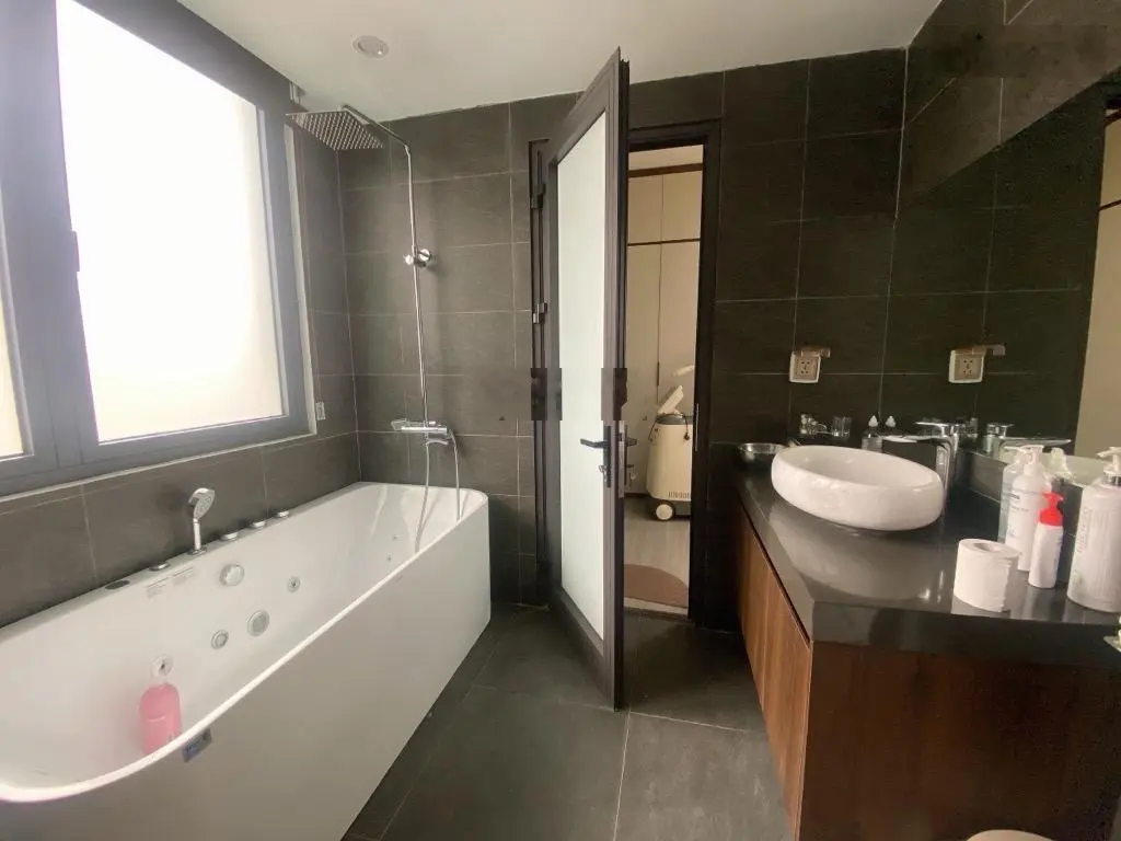 Bán gấp lô shophouse an phú hàng hiếm giá chỉ 178 triệu /m2, 246.3m2, kinh doanh spa văn phòng