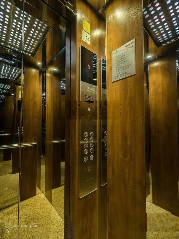 Bán tòa căn hộ 8 tầng đường hoàng bích sơn, dt 103m, tổng 15 căn , dt hơn 70/th - giá 19 tỷ tl