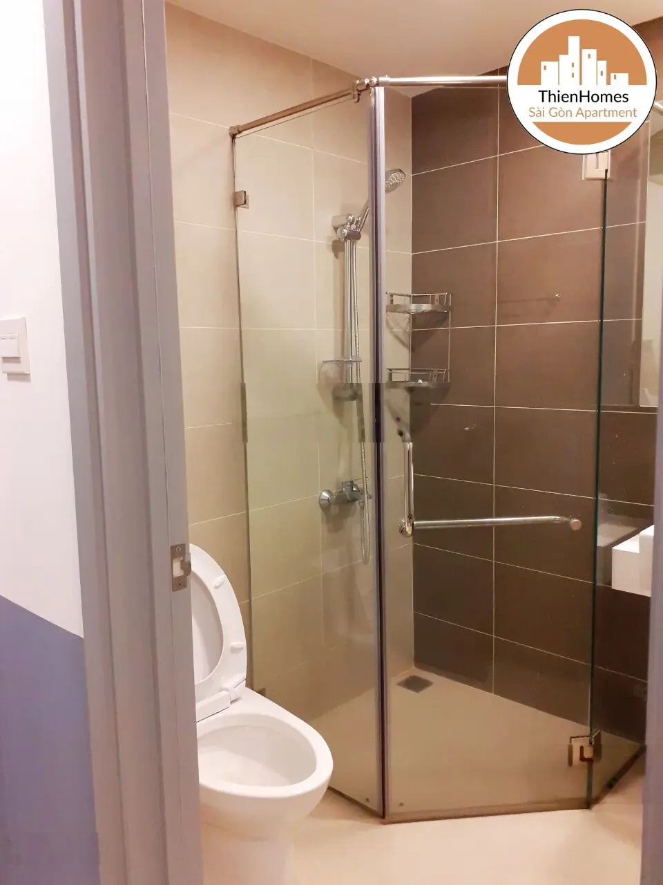 Cam kết giá cực tốt ICON 56! Chủ bán căn có sổ hồng 2PN gần 80m2 view Q1 chỉ 5,19 tỷ LH0931 785 ***
