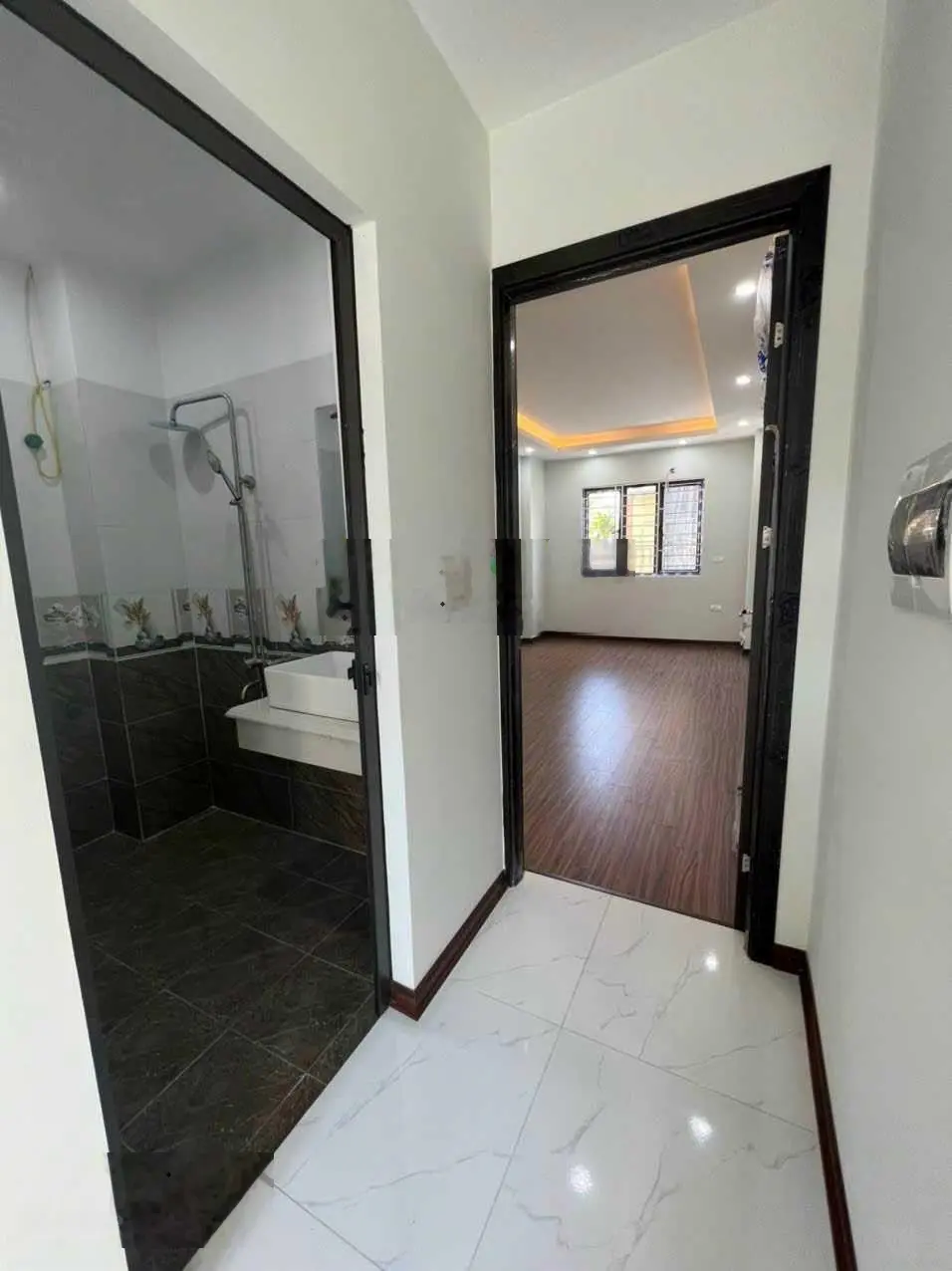 Bán gấp nhà 3 tầng đường gần ô tô dân xây full nội thất tại Cựu Quán, Đức Thượng Hoài Đức