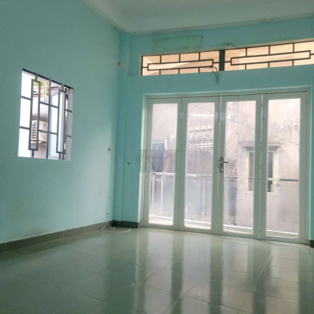 Nhà rộng hẻm 318 Phan V Trị, Bình Thạnh 45m2,3 tầng 4p ngủ,xe hơi C20M