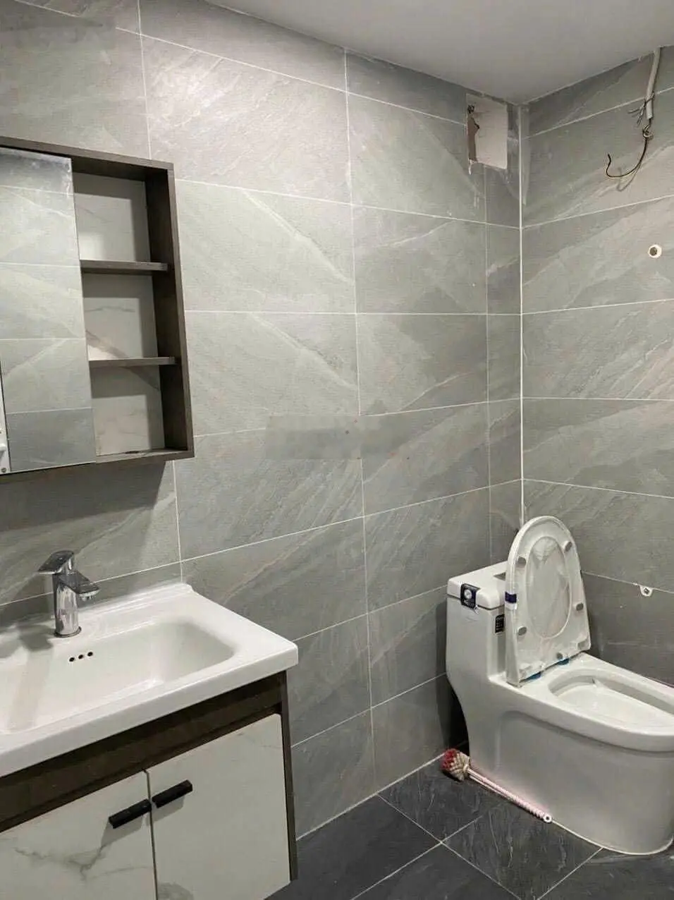 CƠ HỘI VÀNG CHỈ 2TỶ950tr!! Nhà đẹp Đ.Dương Quang Trung, P.12, Q.10. DT 50m2 HXH Đang cho thuê 20tr