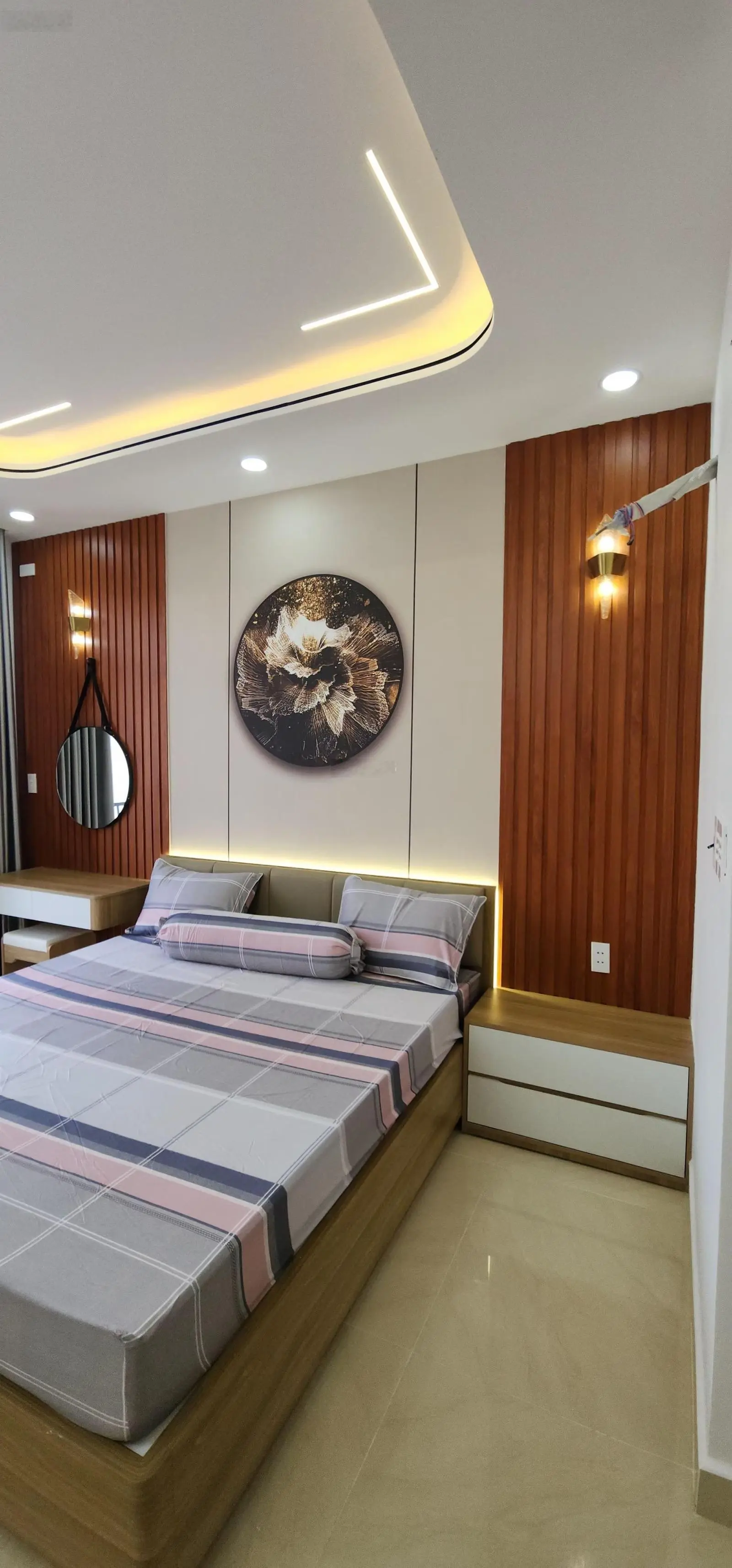 Siêu phẩm nhà phố ,4*15m nằm ở vị trí đắc địa đường thông , tiện buôn bán kinh doanh