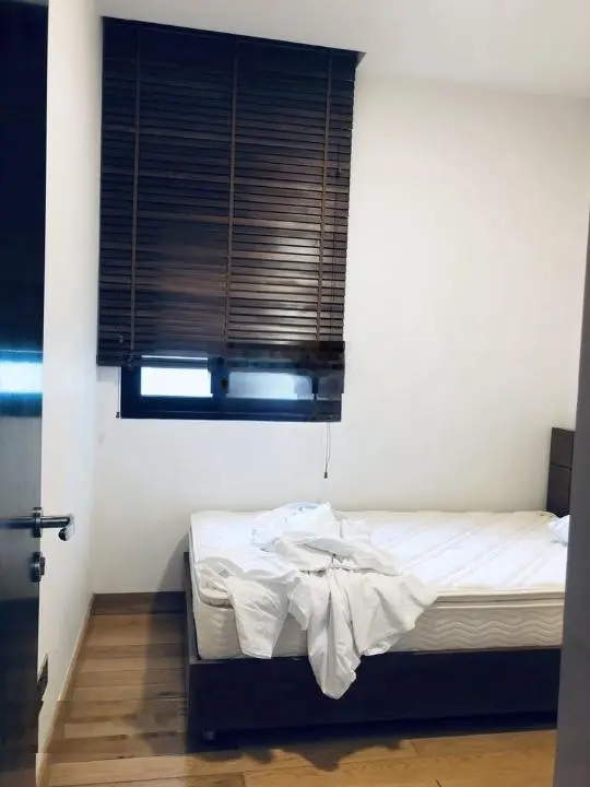 Bán căn hộ D1 Mension, 3 phòng ngủ, 90m2, full nội thất, có sổ hồng riêng, giá 10 tỷ 9 TL
