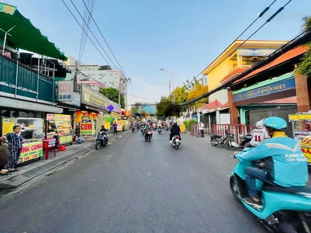Mặt tiền Lê Lợi, khu kinh doanh sầm uất, ngang 9m, nở hậu, 210m2, dòng tiền 60tr/tháng
