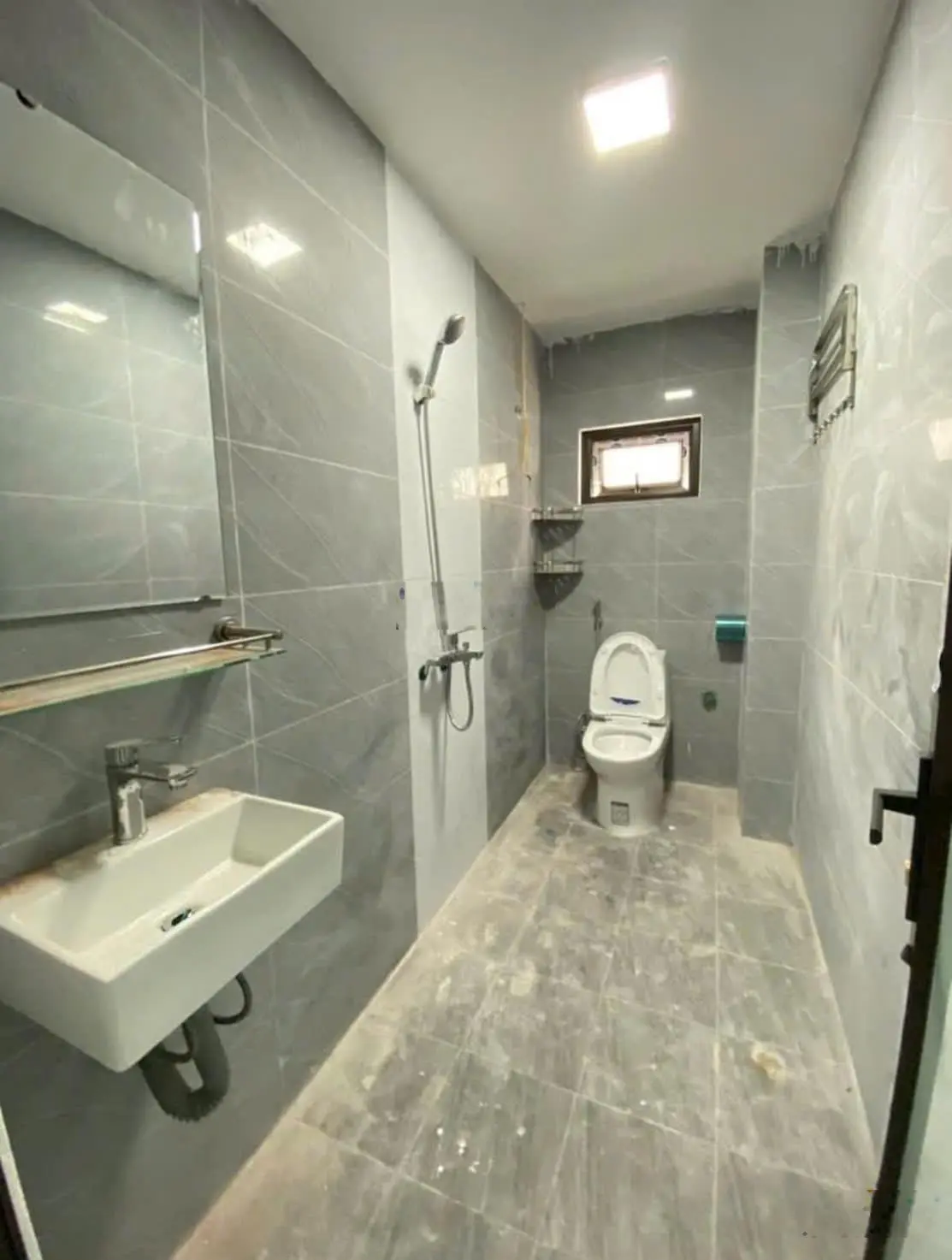 Bán căn lô góc 2 thoáng 4 tầng 4 ngủ 37m2 ngõ thông ngay gần ĐH SP TDTT