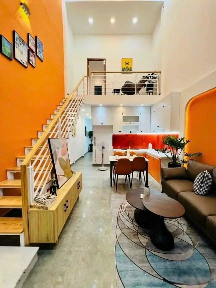 Gần TT Y Tế Dự Phòng HCM bán nhanh căn Nguyễn Biểu P2 Q5, 49m2, giá 1tỷ850. Sổ hồng sẵn, hẻm oto 7m