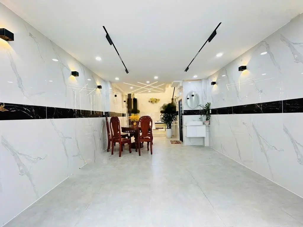 Bán NR tại Phan Huy Ích, 7,7 tỷ, 64m2, 5PN, 6WC, pháp lý đầy đủ