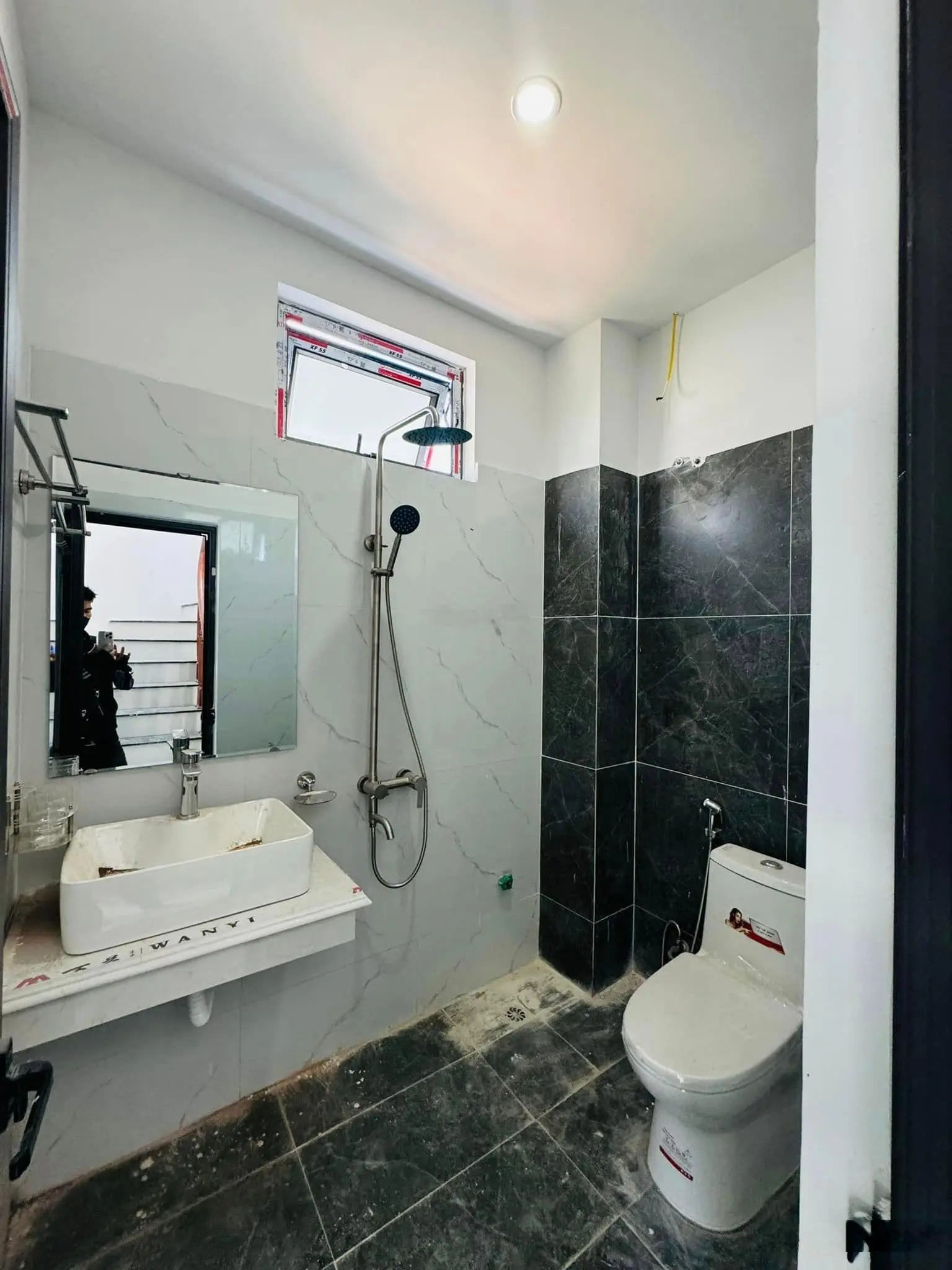 Quận Hà Đông cụm 3 căn liền kề ô tô đỗ cửa ngõ rộng 3m nhà mới xây 5 tầng, cách QL6 500m