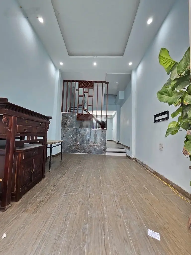Phúc lợi 40m2 5t gara ô tô 7 chỗ - dân xây - 4 phòng ngủ - nhà dân xây