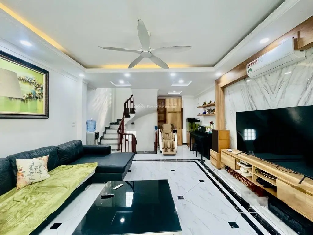 Bán nhà Cổ Linh 55m2 - 5 tầng MT 4.5m chỉ hơn 7 tỷ - full nội thất - trung tâm tiện ích - ngõ thông