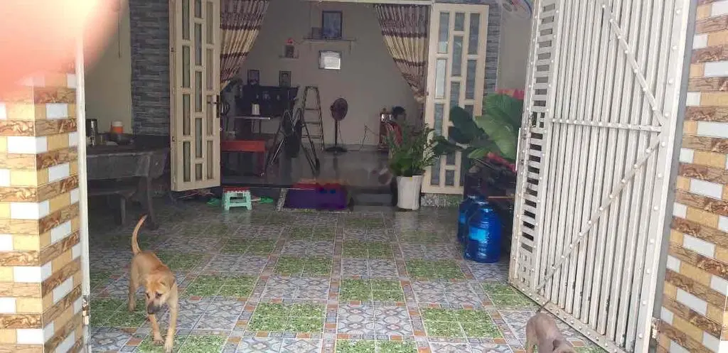 Bán nhà An Thạnh, 1 sẹc nhựa Thạnh Quý 70m, đường bê tông 6m, sân ô to