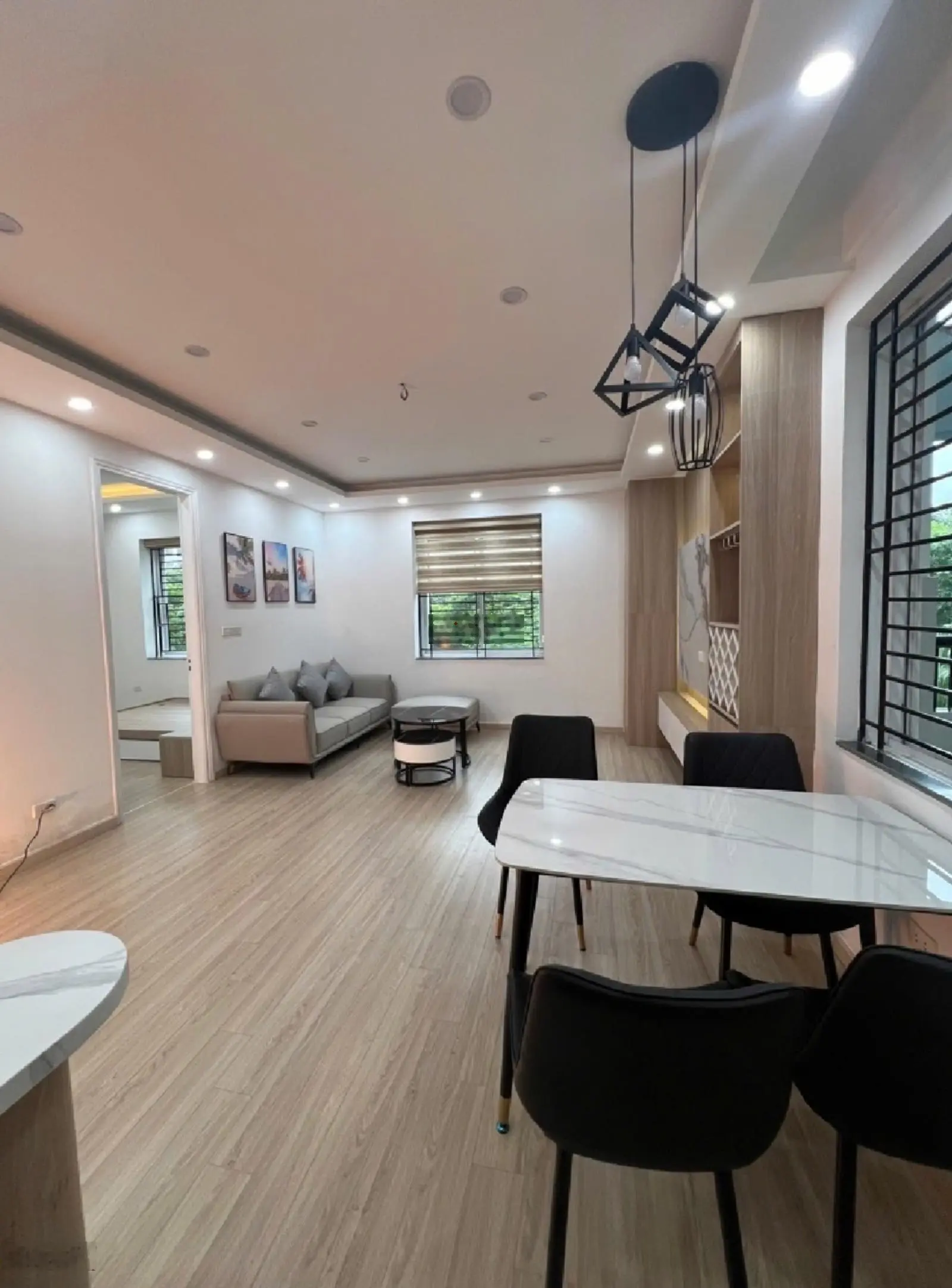 BÁN C.C T.P GIAO LƯU CT1C , 75M /1PK /2PN ,VỊ TRÍ VÀNG ,NT ĐẸP ,Ở NGAY ,GIÁ 4,05 TỶ - LH:0813 616 ***