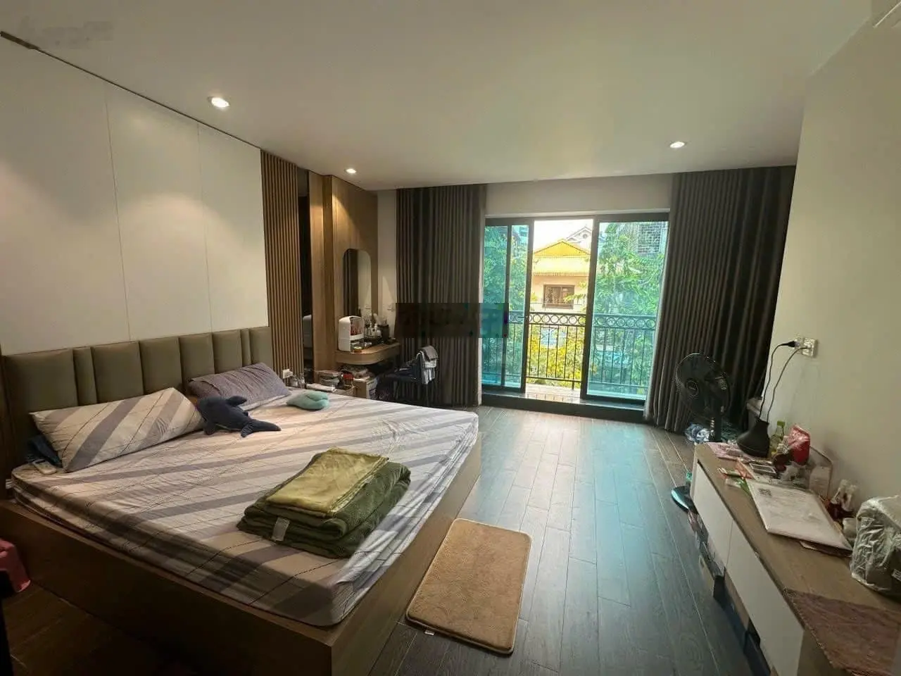 Bán nhà Phố Tô Vĩnh Diện Phân Lô Cán Bộ Nhà Ngõ Riêng 42m2 Thang Máy Ô Tô Đỗ Tận Cửa Mặt Tiền Rộng