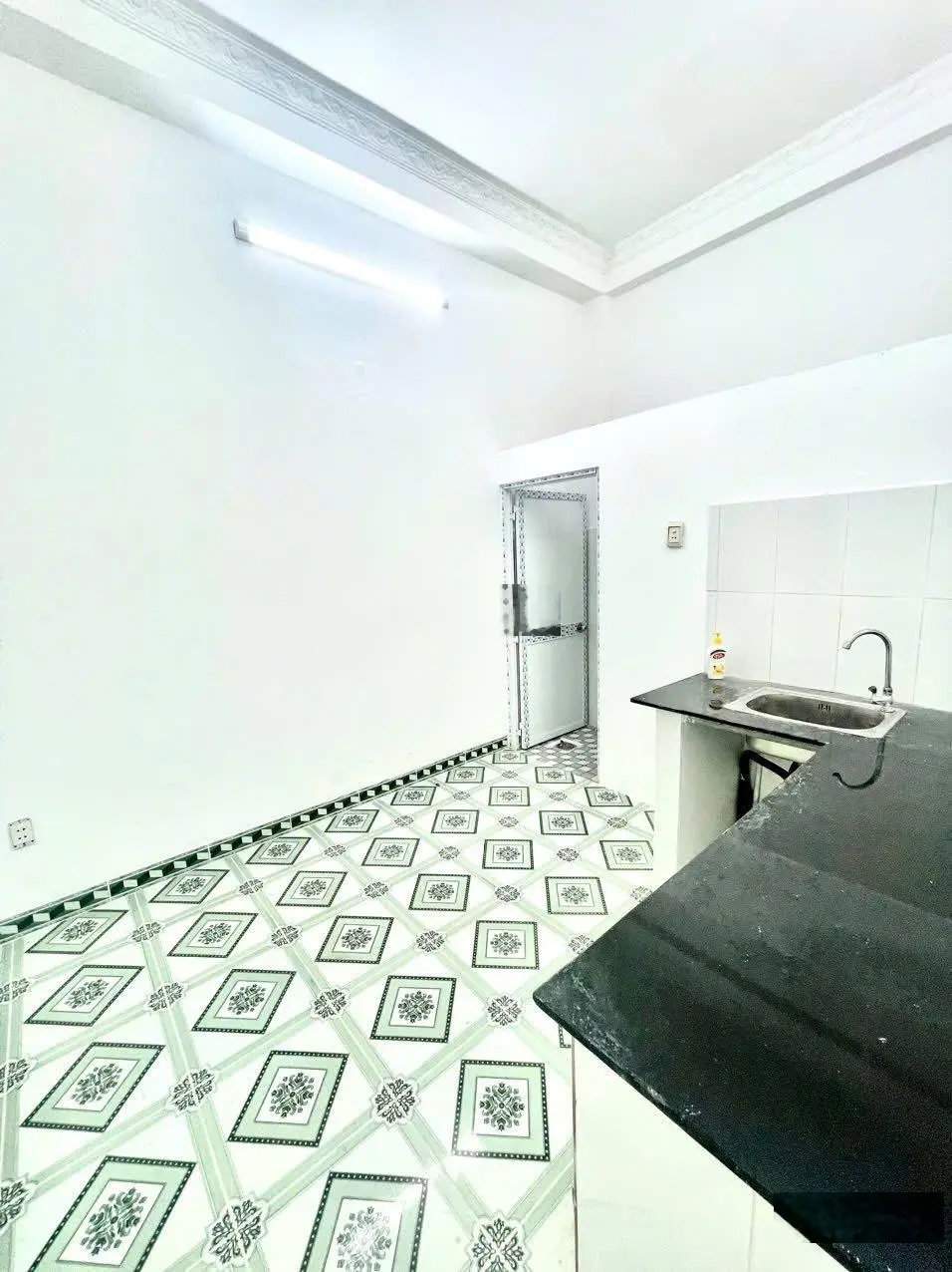 Bán nhà 1 trệt, 2 lầu SHR 4,2x13m. Hẻm Huỳnh Tấn Phát, P.Tân Thuận Tây, Quận 7 (cách MT chỉ 50m)