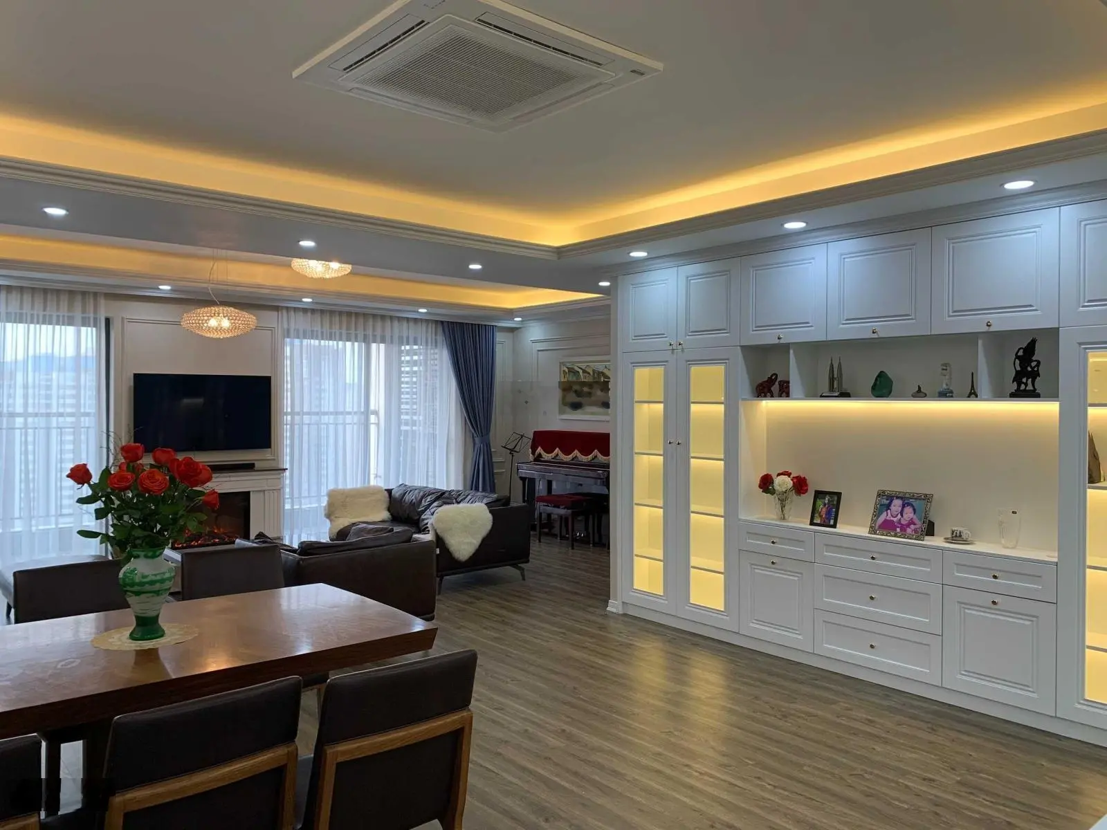 Chính chủ bán căn hộ 3PN DT 133m2 chung cư HH2 Bắc Hà, giá 6.5 tỷ, LH: 0932 392 ***