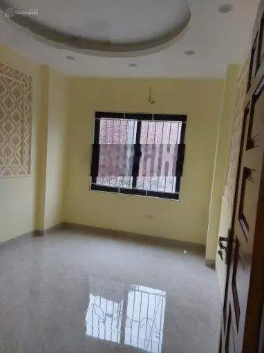 Bán căn nhà Vĩnh Ninh Vĩnh Quỳnh DT 48m2 x 4T gần chợ giá 4tỷ ô tô đậu gần LH 0985 636 ***