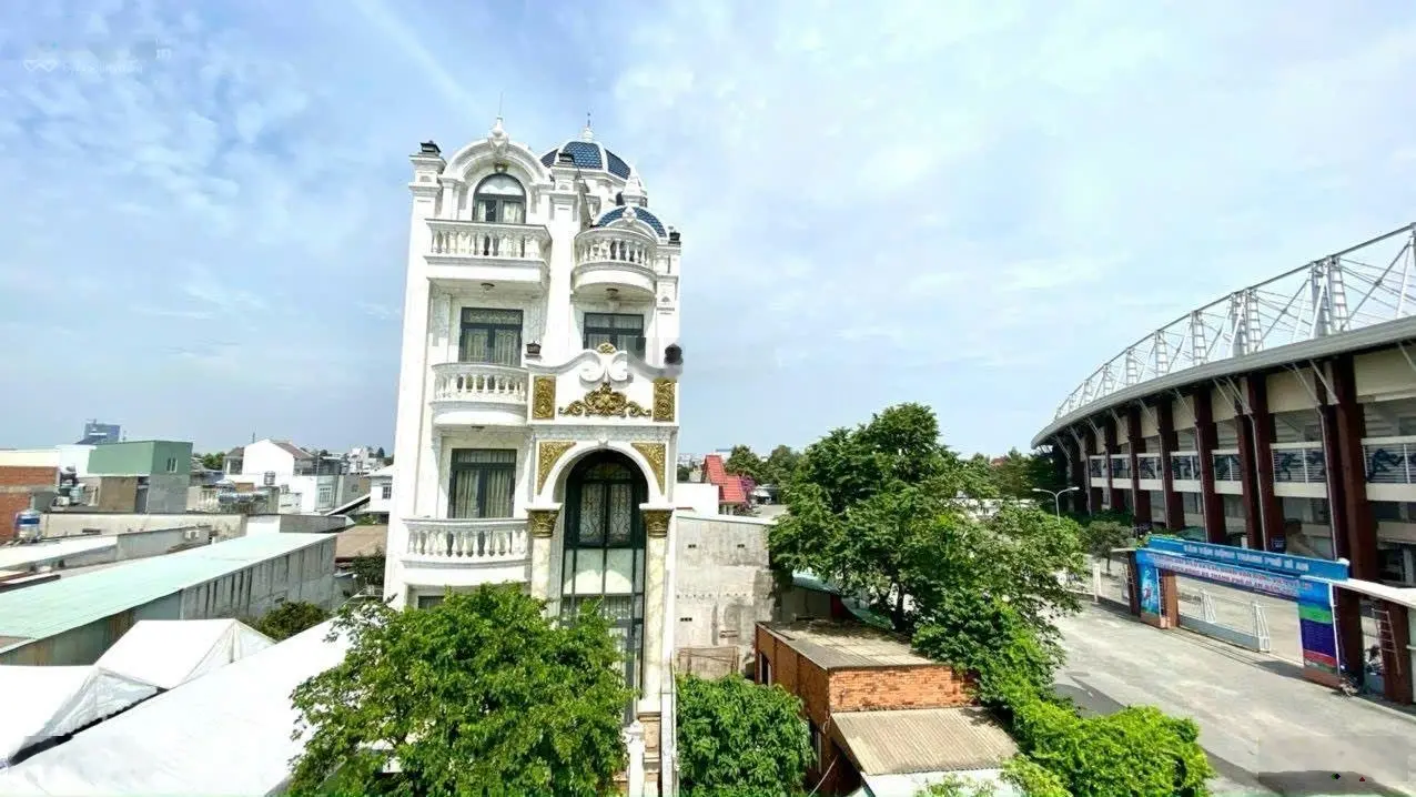 Biệt thự tân cổ điển gần chợ Dĩ An 1 và làng đại học quốc gia p. Đông Hòa BigC Go Tp. Dĩ An