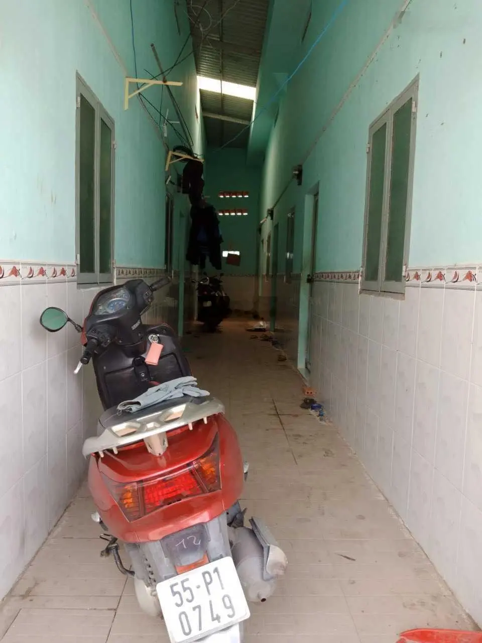 210,8m2 mt 13,5m.11phòng trọ,thu nhập 19tr/tháng. nhà hoàn công,khu dân cư hiện hữu.oto tận nơi