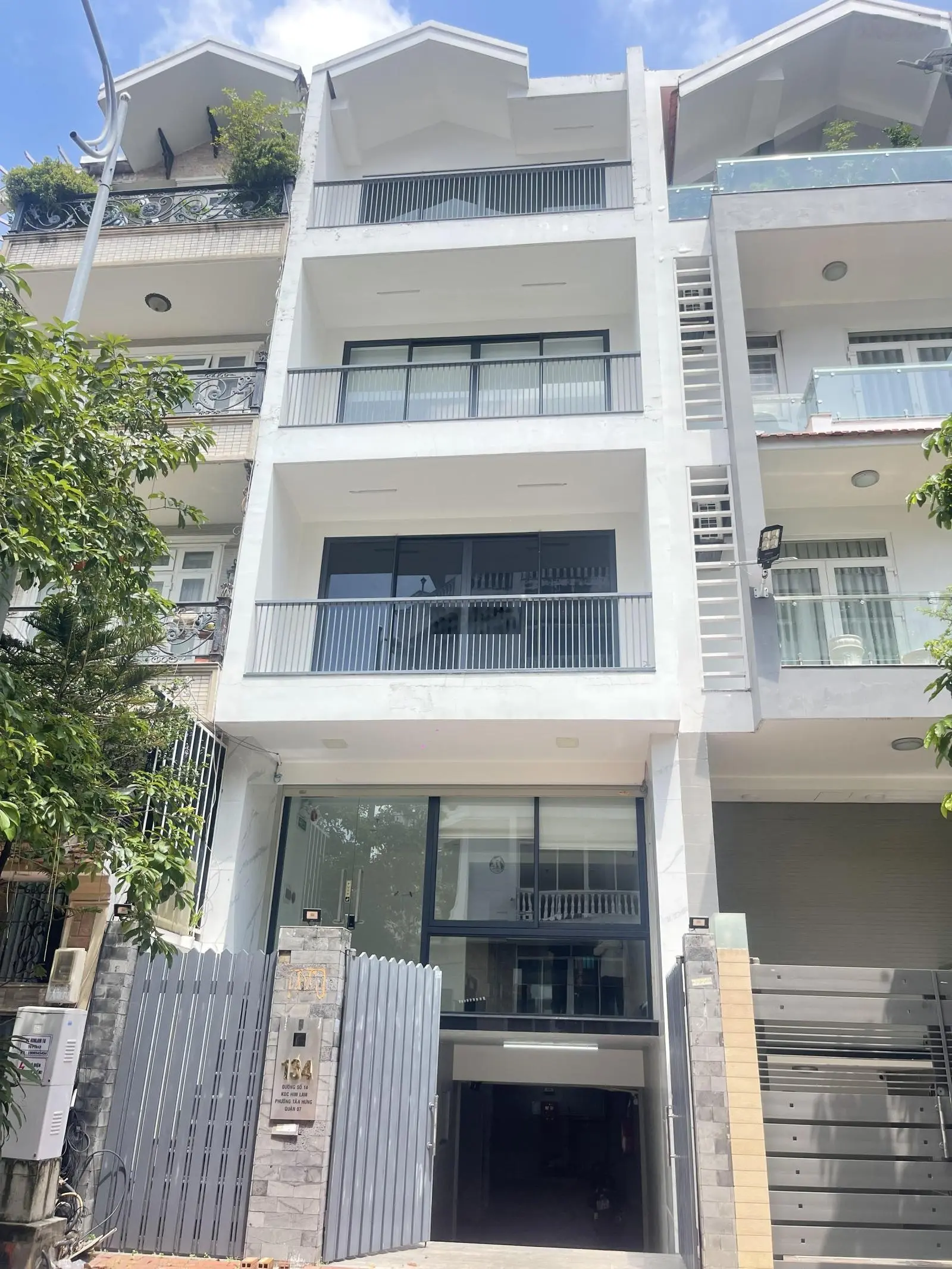 Bán gấp nhà riêng giá 21 tỷ tại Quận 7, Hồ Chí Minh