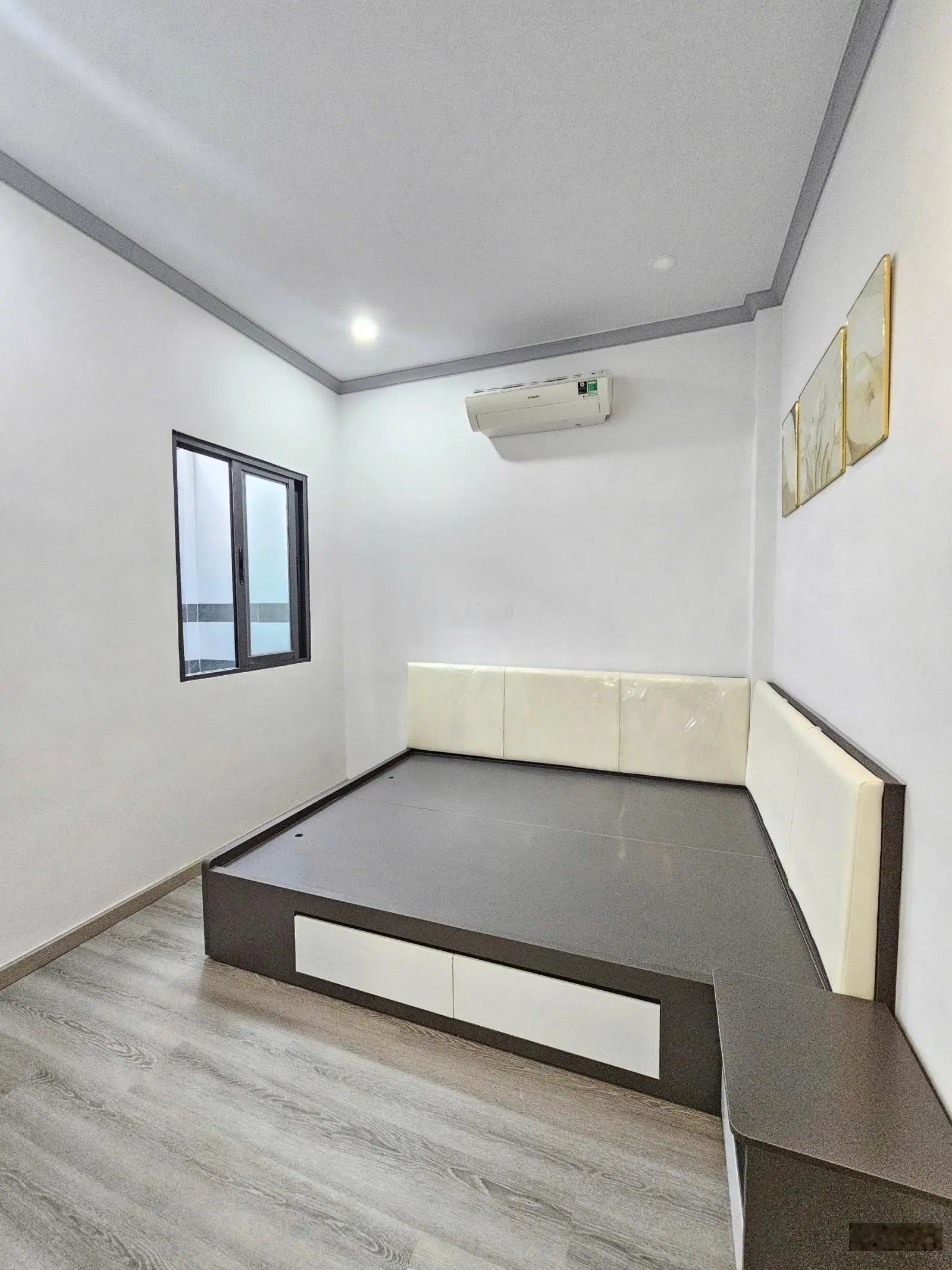 Giá 3.4 tỷ/ Nhà full hết nội thất cấp 4 gác đúc 3 phòng ngủ ngay chợ Phú Phong ngã tư Bình Chuẩn