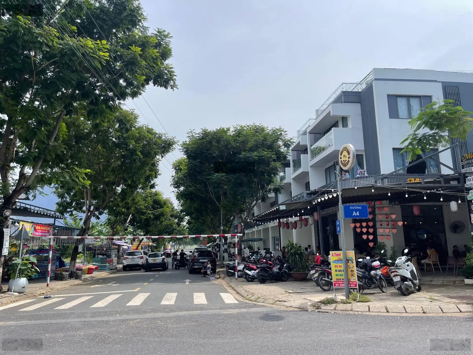 Chủ cần bán lô đất 8 * 20 đối diện trường tiểu học kế trục chính giá 9,5 tỷ