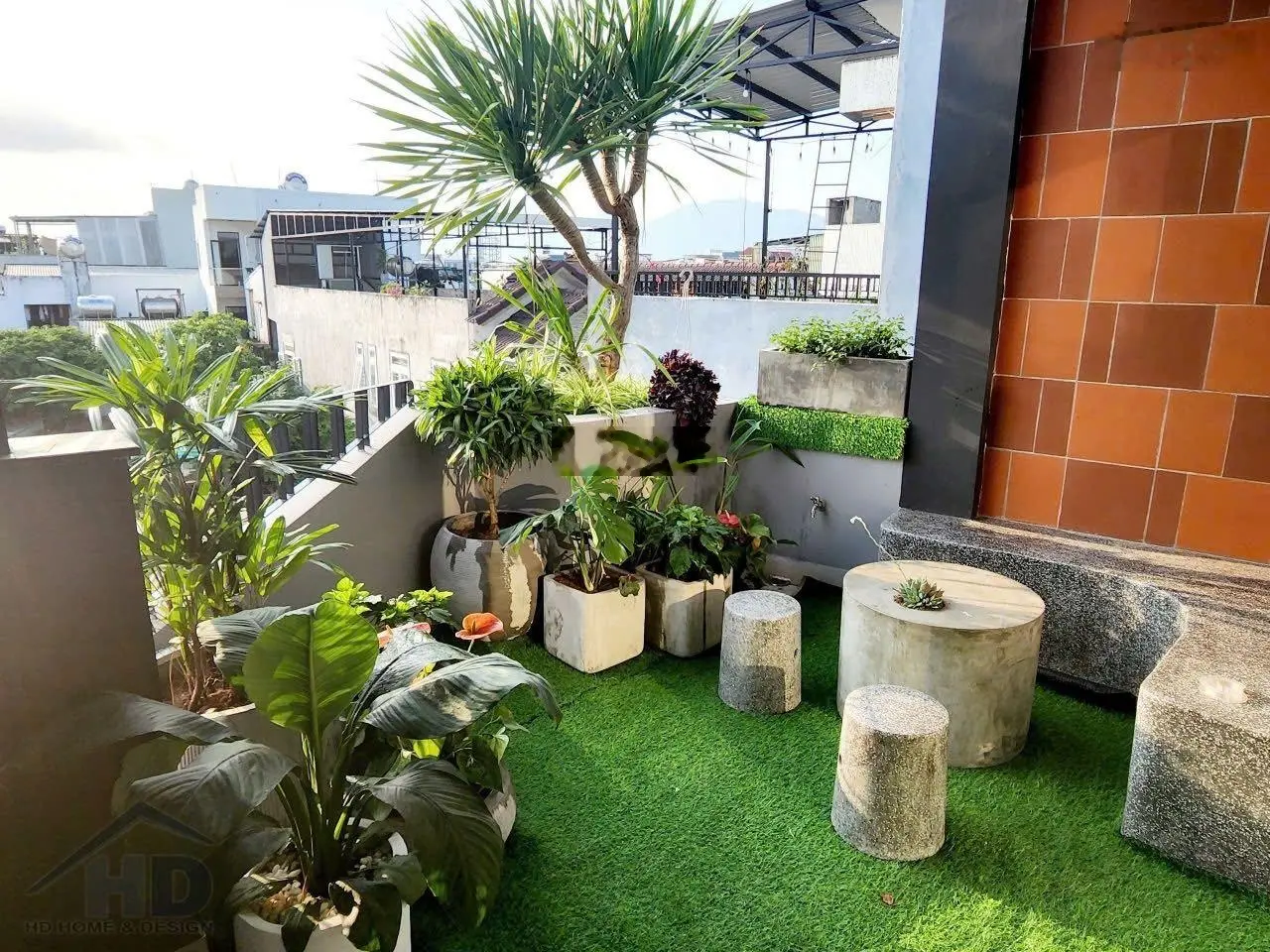 NHÀ ĐẸP 3 TẦNG GẦN NGAY CHỢ HOÀ KHÁNH- ÂU CƠ-KIỆT Ô TÔ THÔNG- CÁCH ĐG CHÍNH 50m
