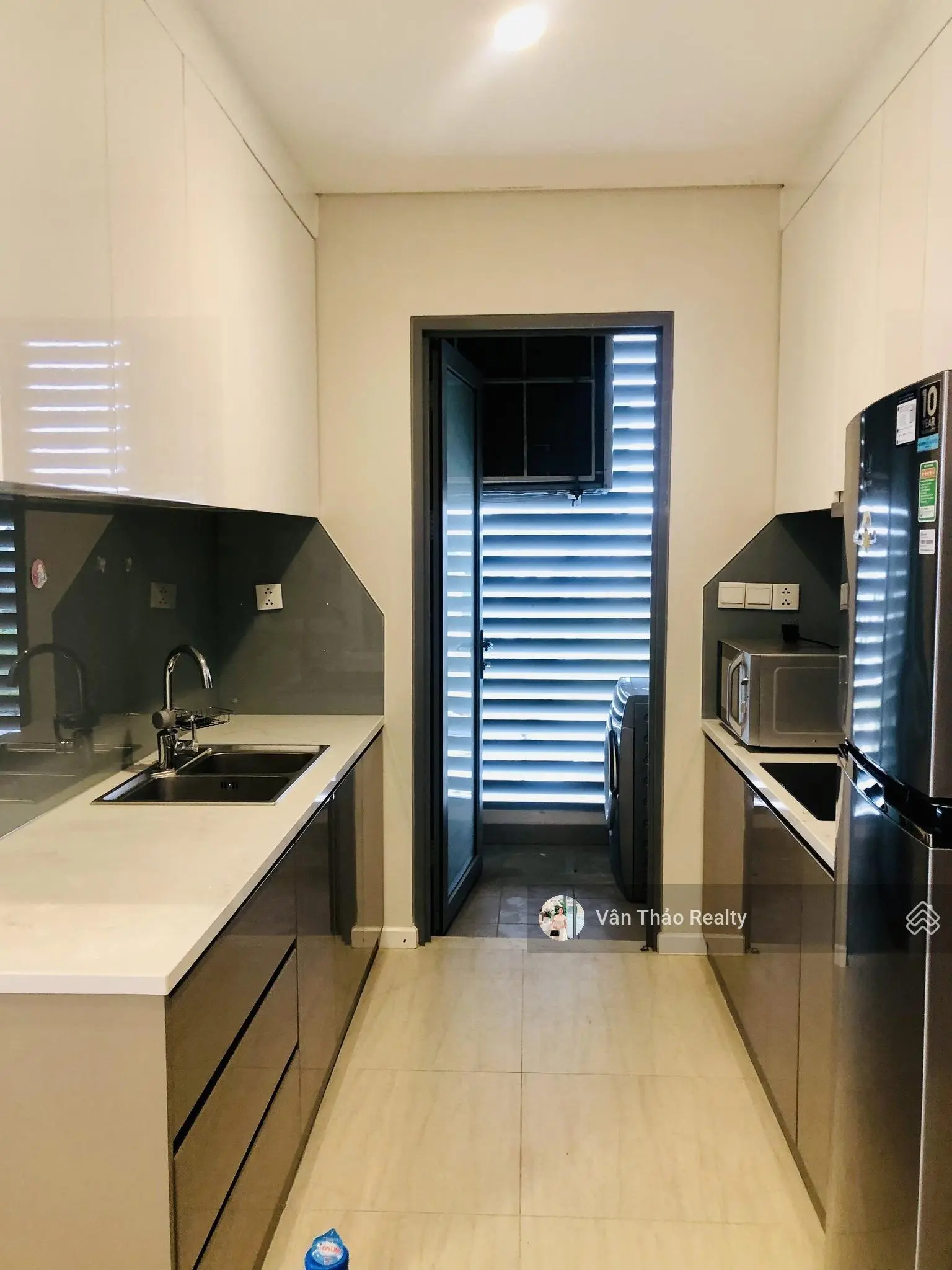 (Giá cực rẻ) căn hộ 2PN 83m2 - 5.6 tỷ view sông mát mẻ suốt 365 ngày tiêu chuẩn Resort ngay Quận 2