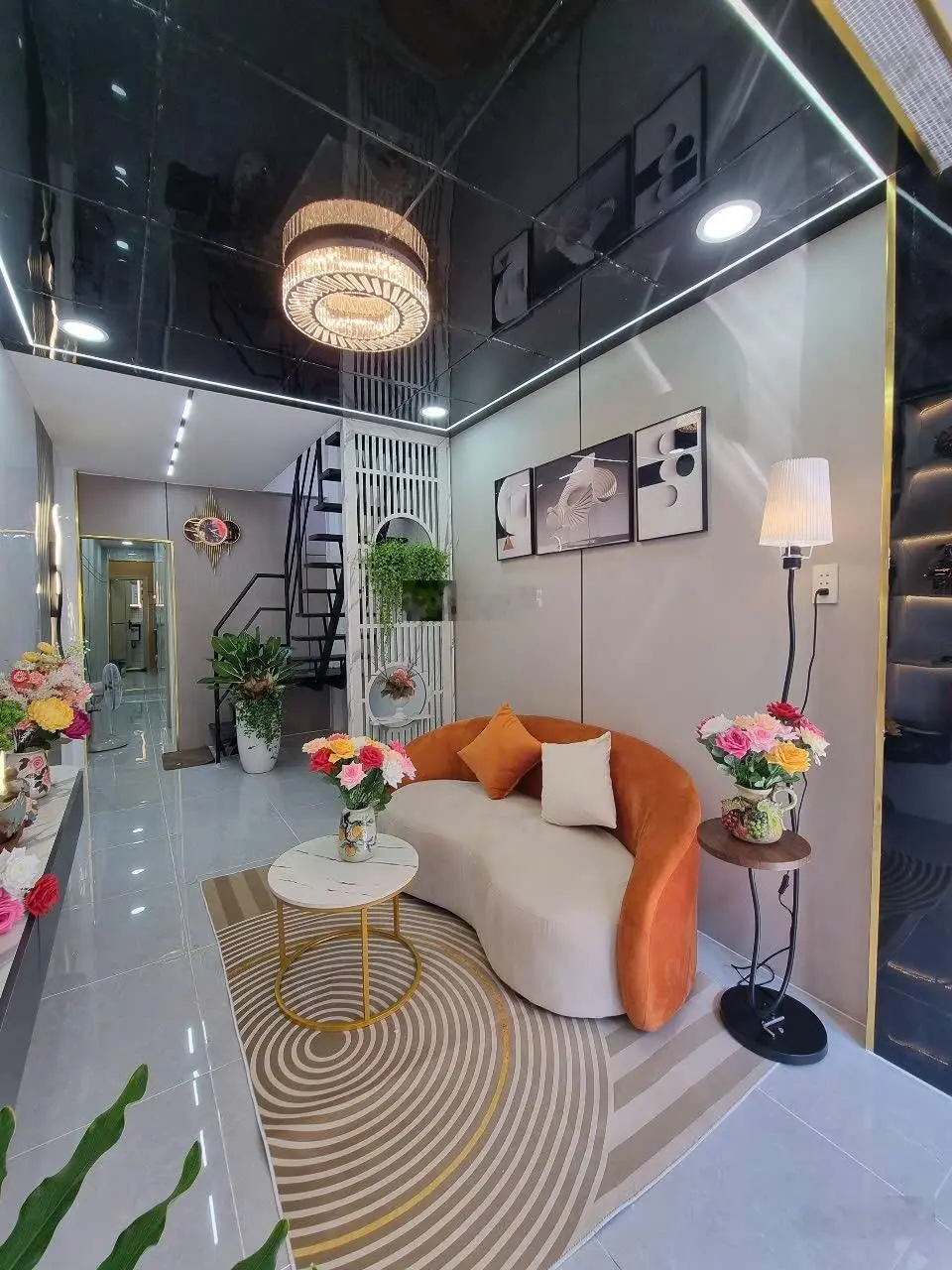 Siêu phẩm mini nhà đường 8, Tam Bình. Thủ Đức Đường xe tải vào tận trước nhà, cách MT tầm 30m 3PN