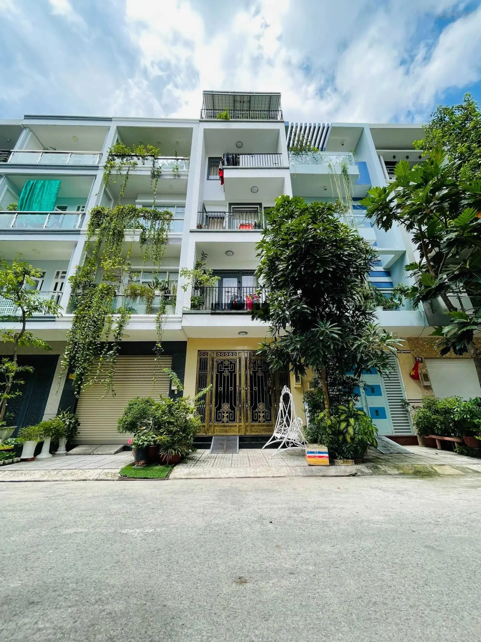 Bán nhà phố 3 lầu (4x17,5m), P. Phú Mỹ, Q.7 Khu Công Ích Quận 4 liền kề Phú Mỹ Hưng giá 11 tỷ
