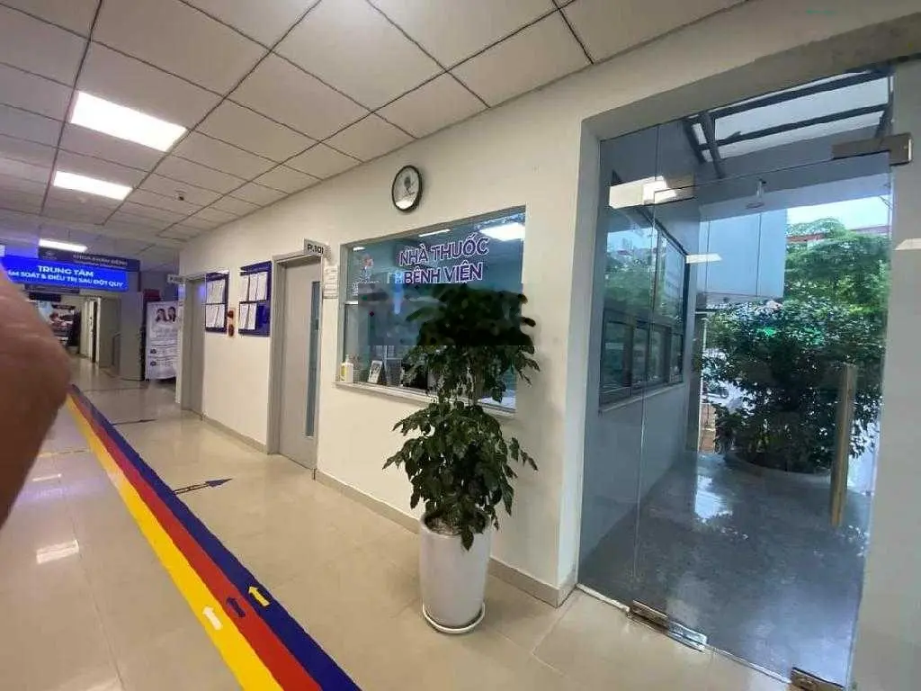 Rẻ nhất phố, tòa nhà Nguyễn Hoàng 3600m2 kinh doanh - khủng nhất MP - MT 16m - có 102. Siêu vip