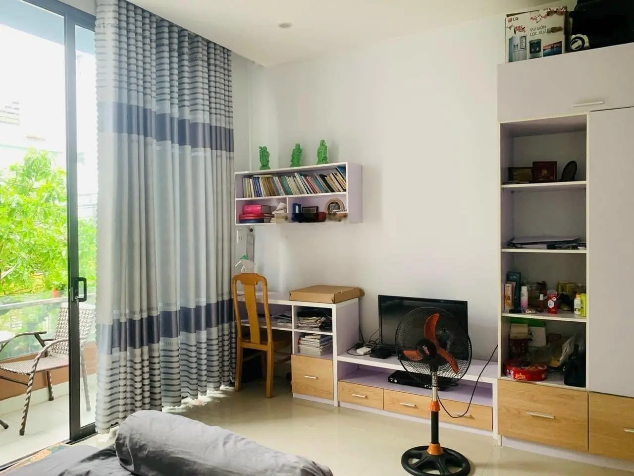 NHÀ 4 TẦNG 5 PN ĐƯỜNG 7.5M KHU NAM VIỆT Á - Diện Tích: 95m2; DTSD: 332,2 m2 - Đường 7m5 lề 4m.