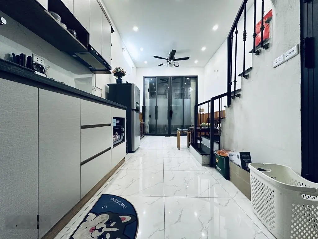Bán nhà Cát Linh, Trung tâm Đống Đa, Siêu hiếm 25m2 x 6 tầng, Ngõ nông, Full đẹp, Giá nhỉnh 5 tỷ