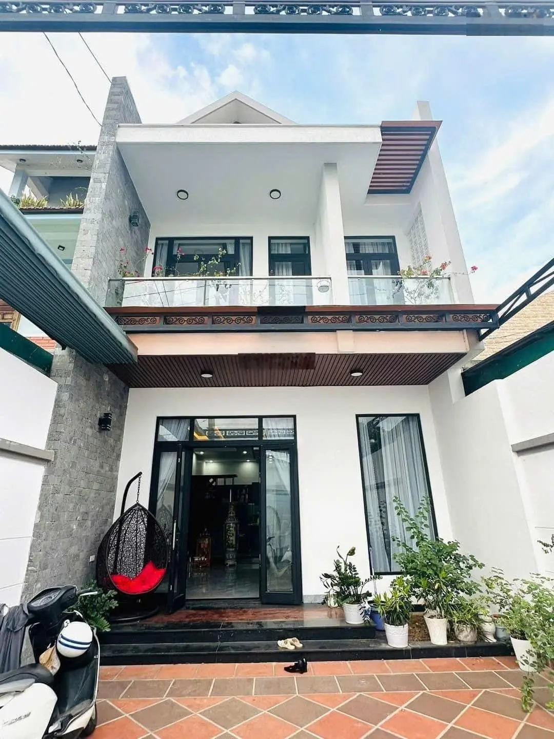 Không mua là tiếc ! Nhà hẻm ôtô Phạm Cự Lượng, P. 2, Tân Bình.Giá:2tỷ850. DT:58,5m2. SHR.