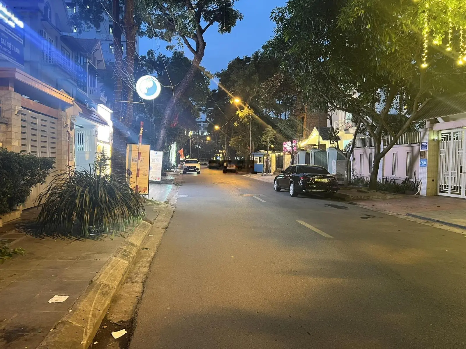 Bán Biệt Thự KĐT Mỹ Đình 2 - Phố Bùi Xuân Phái 200m2 Mt10m Không Lỗi Phong Thủy