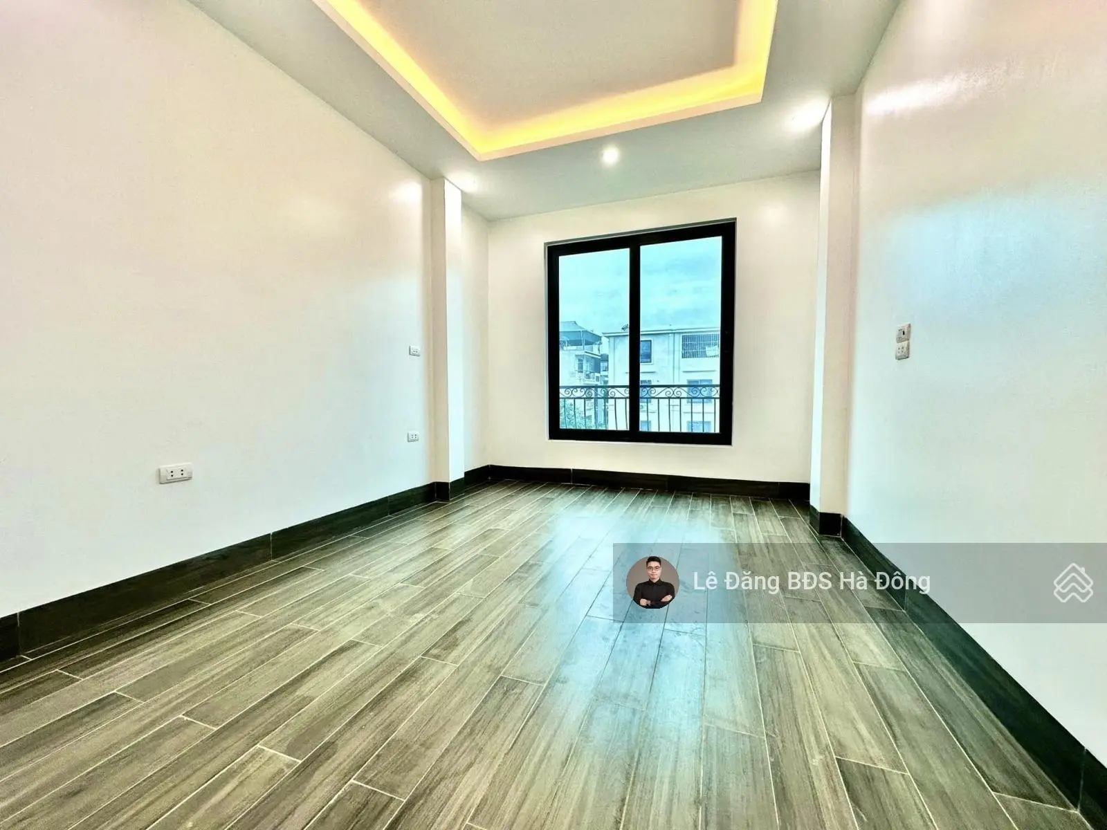 Cực hiếm Nhỉnh 2 tỷ có nhà 40m2. Gần ĐH TDTT. Cách Yên Nghĩa Hà Đông 10p di chuyển