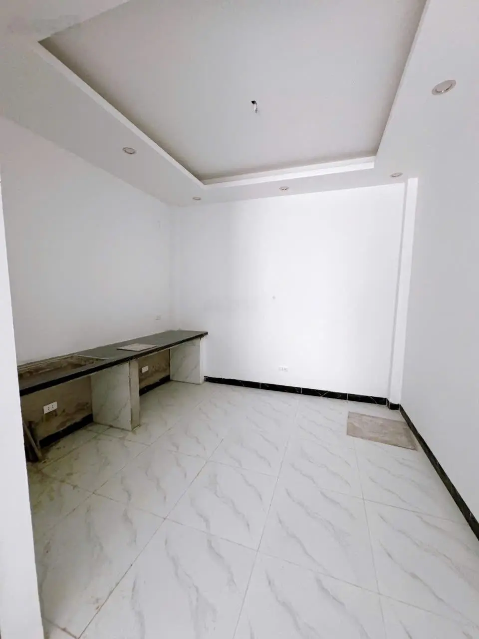 Chỉ tháng 11 giá đầu tư 3, x tỷ tại phường Biên Giang, Hà Đông, dt 35,9m2. 100m ra Quốc Lộ 6