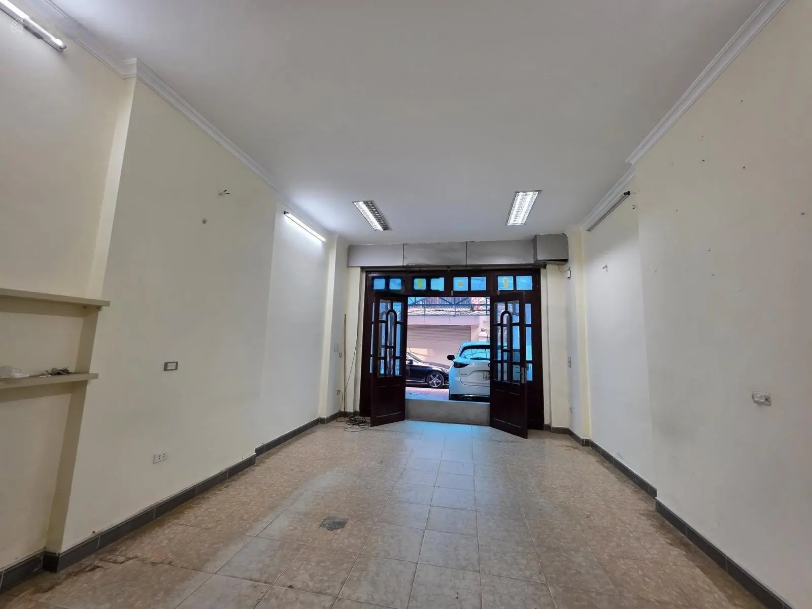 Bán nhà phân lô rẻ nhất Trung Kính, 32 tỷ, 105m2, - ô tô tránh - 2 thoáng trước sau view đẹp