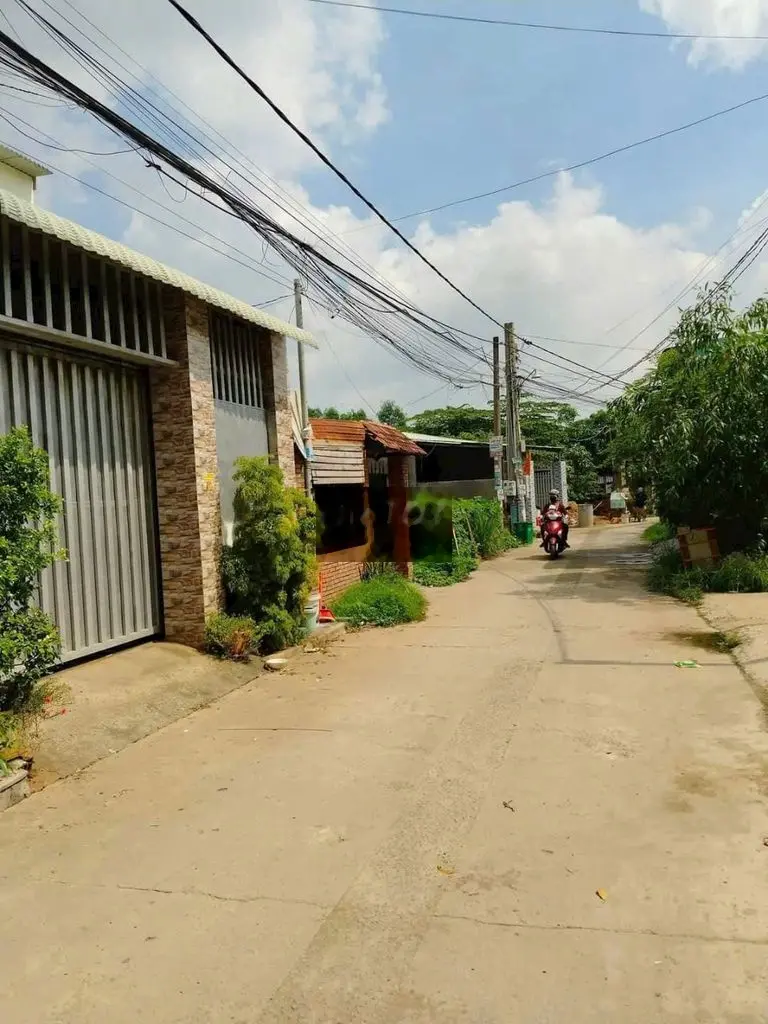 Cần bán nhà sổ riêng thổ cư gần công ty changshinh Thạnh phú giá rẻ