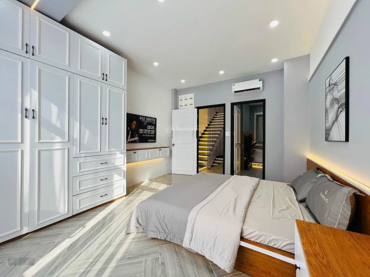 Bán căn nhà 48m2 hẻm 128 Trần Quốc Thảo, Phường 14, Quận 3, sổ riêng, bán gấp trong tuần, 2 tỷ350tr