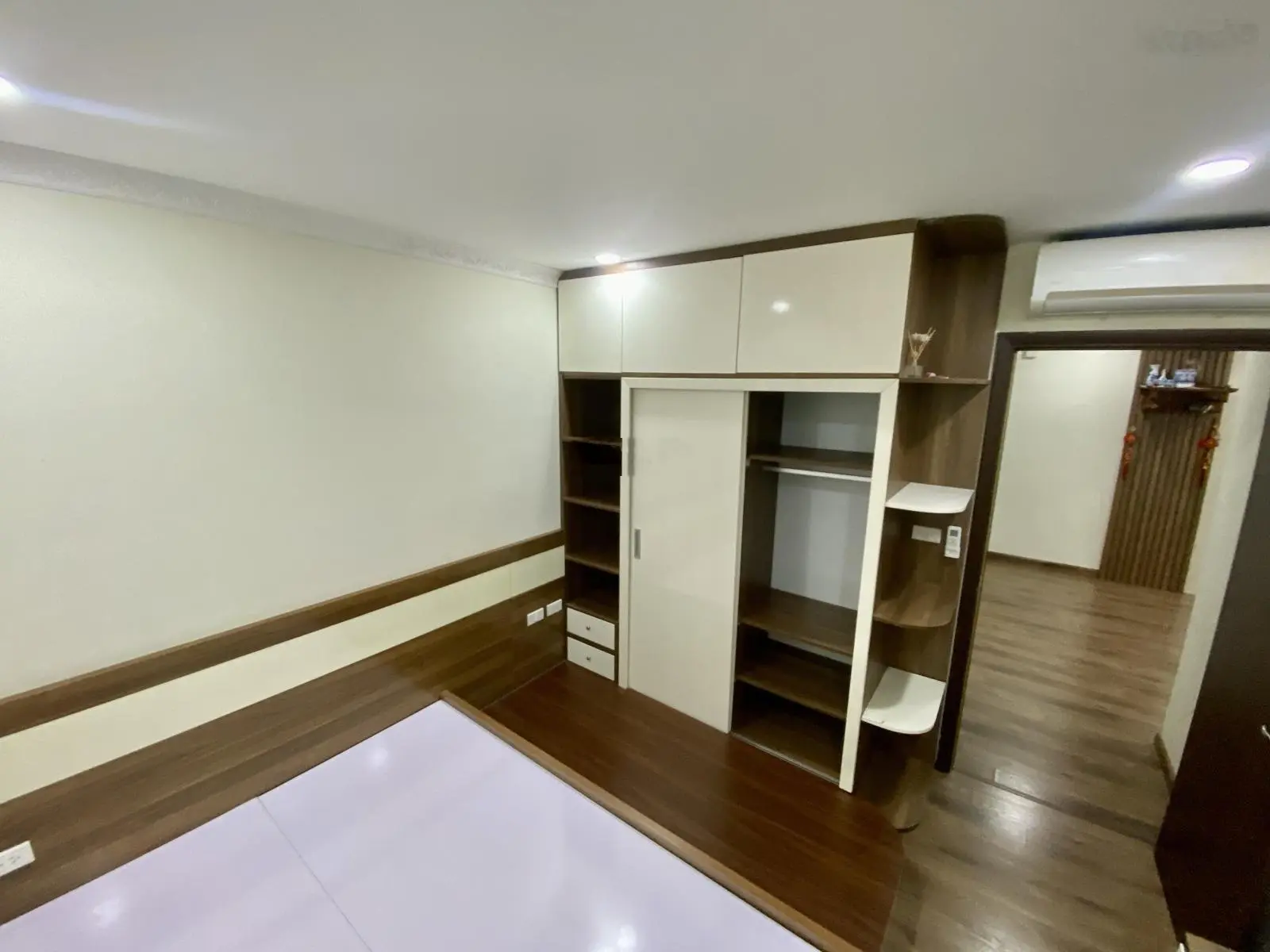 Ảnh thật cần bán căn 58.6m2 view hồ 2N1WC Hateco Xuân Phương full đồ như ảnh sổ đỏ sang tên ngay