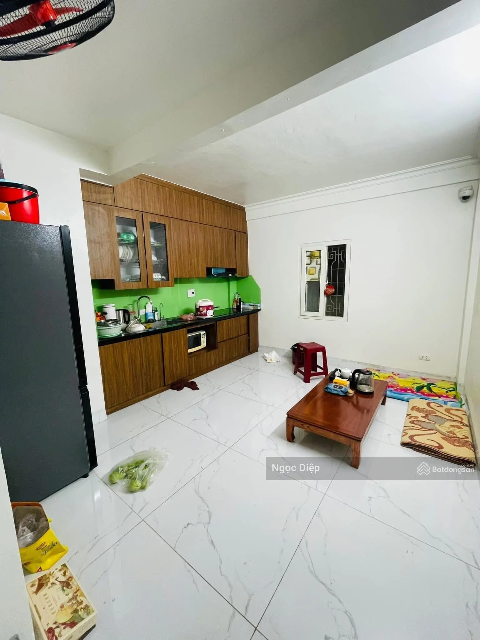 Cần bán gấp nhà mặt phố Thái Thịnh 55m2 6T 4MT giá 19.5tỷ thương lượng sâu. 0945 453 ***