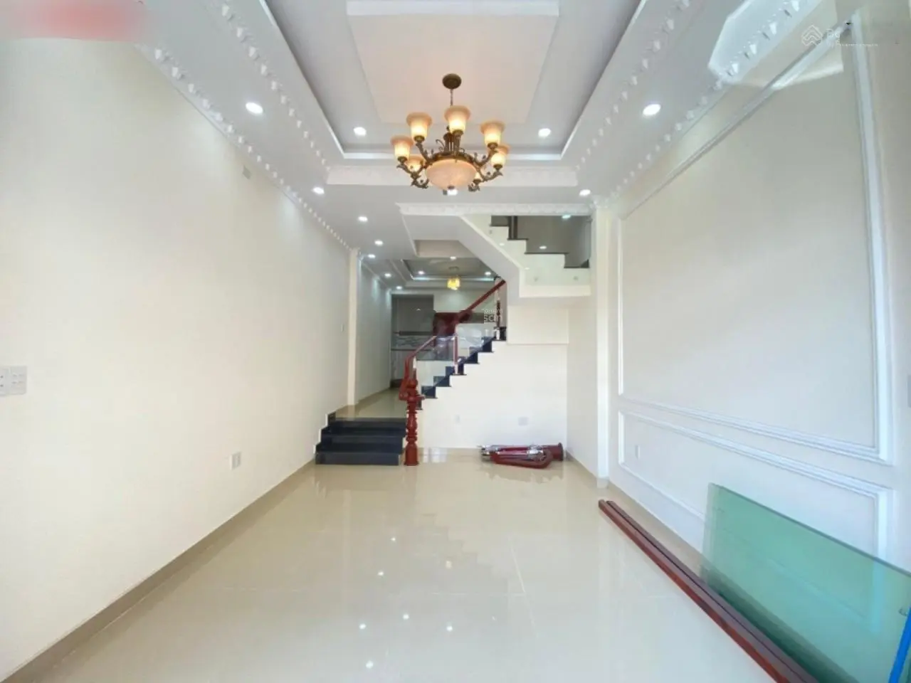 Nhà phố bên sông Sài Gòn DT 80m2 trệt lửng 3 lầu giá 7,95 tỷ