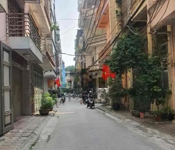 SIÊU ĐẸP CẦU GIẤY - Ô TÔ - KINH DOANH - 7 TẦNG THANG MÁY - 80M MT 9M