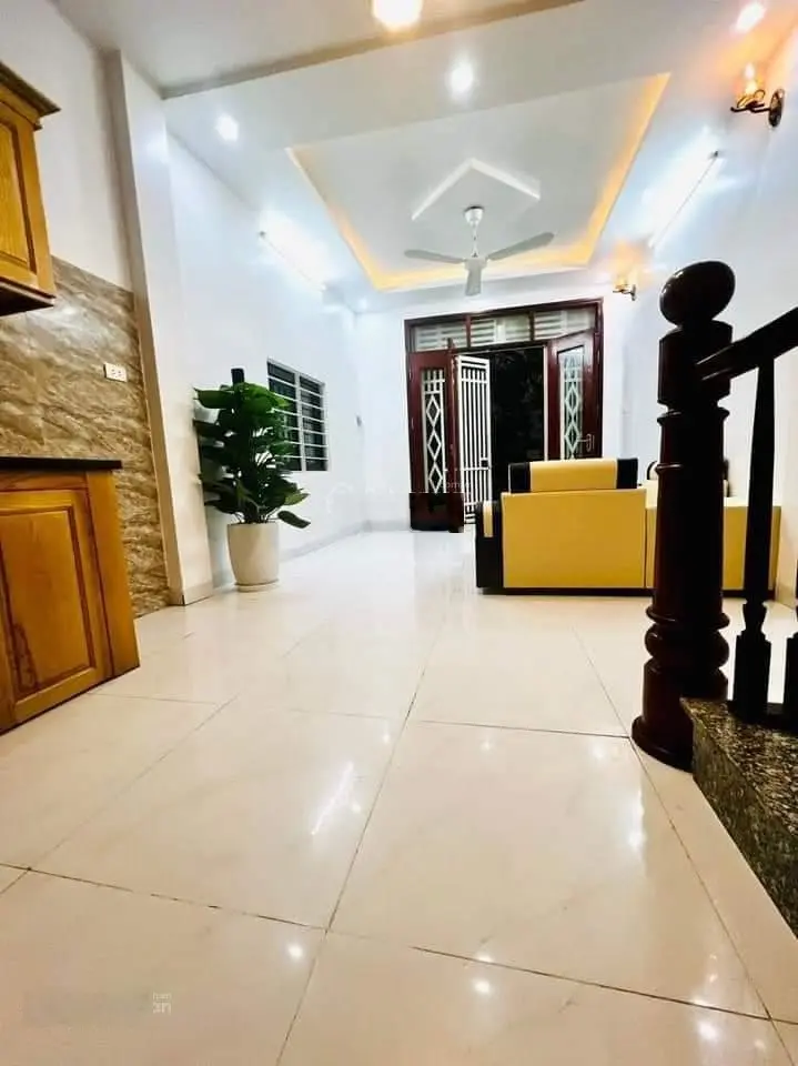Bán gấp nhà mới 4 tầng full NT 33m2, MT 3,8m giá 2.45 tỷ gần trường Phenika, ngõ nông, thông