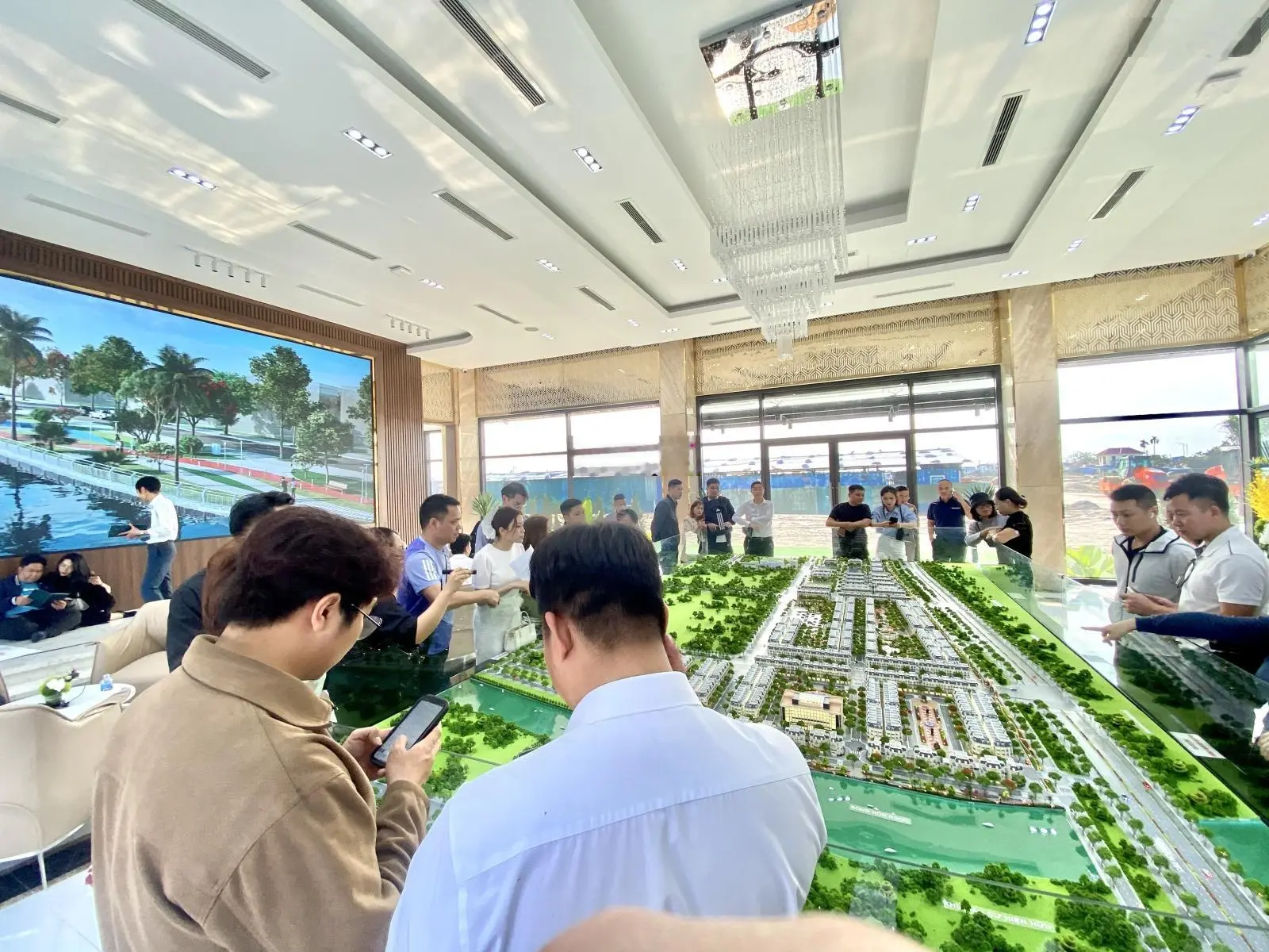 Trả trước 2 tỷ sở hữu Hoàng Huy Green River- 77m2,84m2,90m2 xây 4 tầng chiết khấu khủng đườg 18m