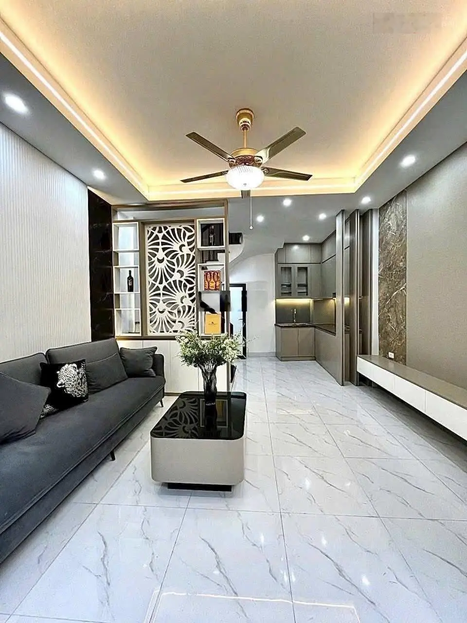 6,3 tỷ - bán nhà cách bờ hồ 1km- q. hoàn kiếm - p chương dương
